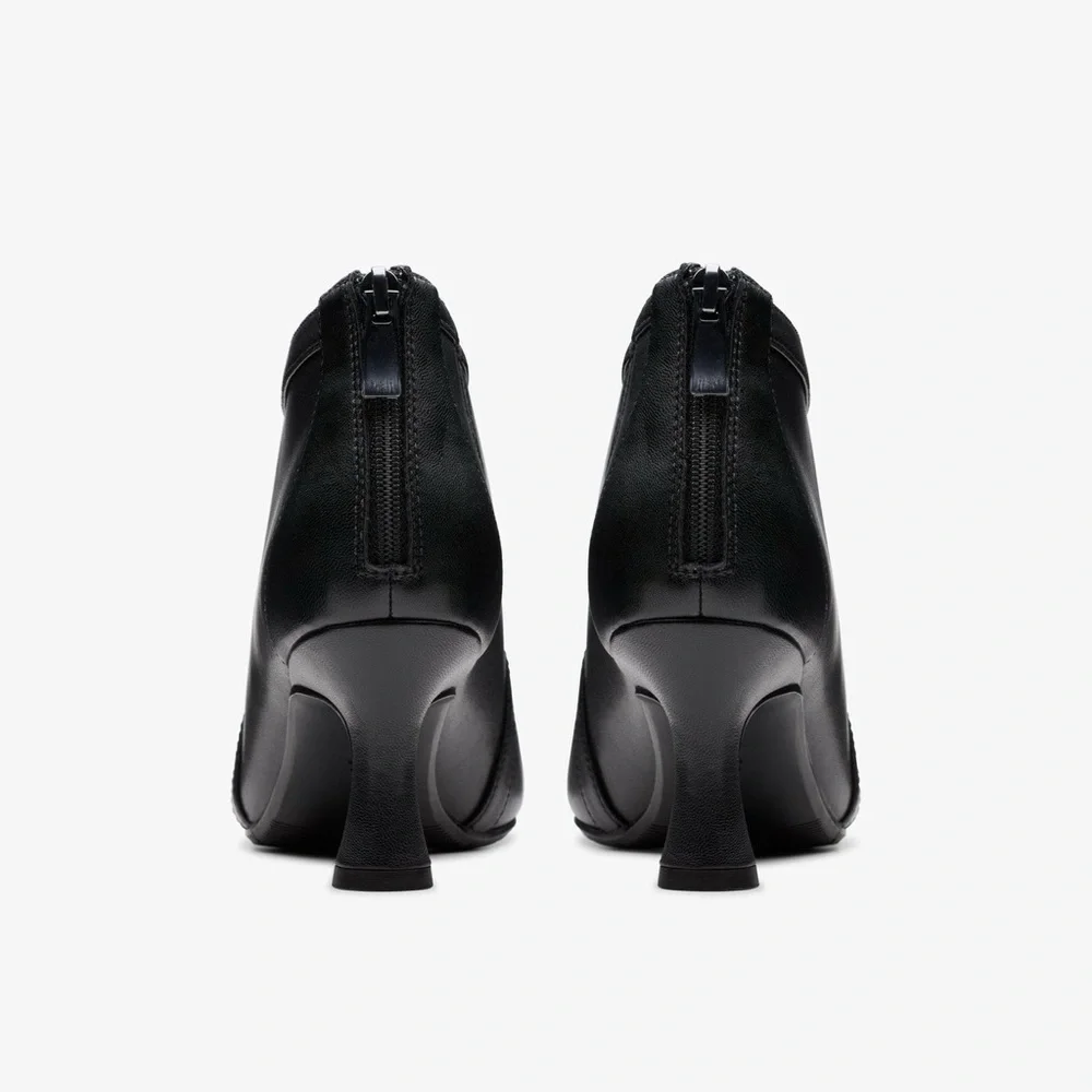 Clarks Women's Kataleyna Sol Black Leather